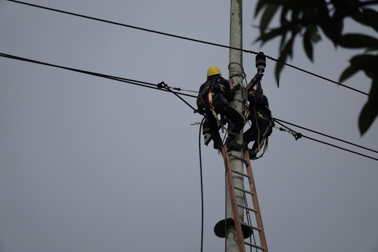 FTTH Network Installation: хуткаснае валаконна-аптычнае падключэнне
